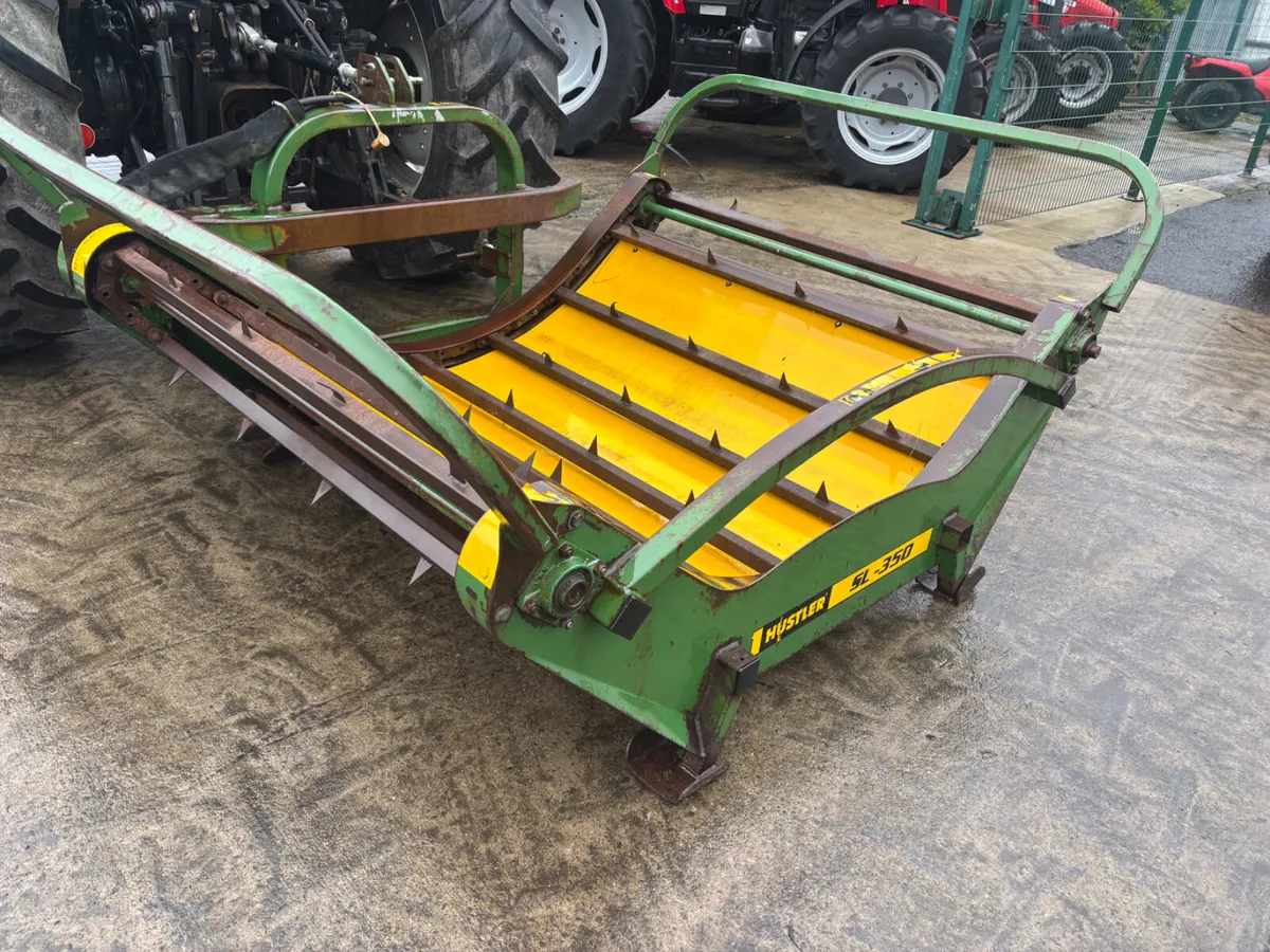Hustler SL350 Bale Unwinder - Image 1