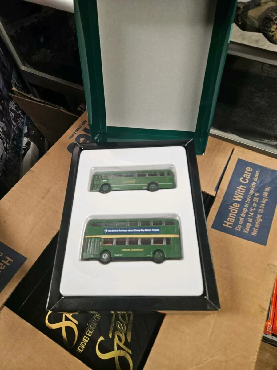 Corgi Bus Set