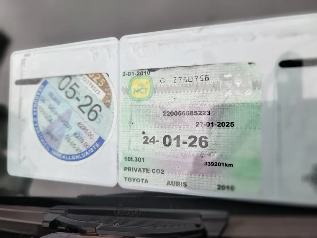 Toyota Auris 2010 call 085 2697260 - Image 4