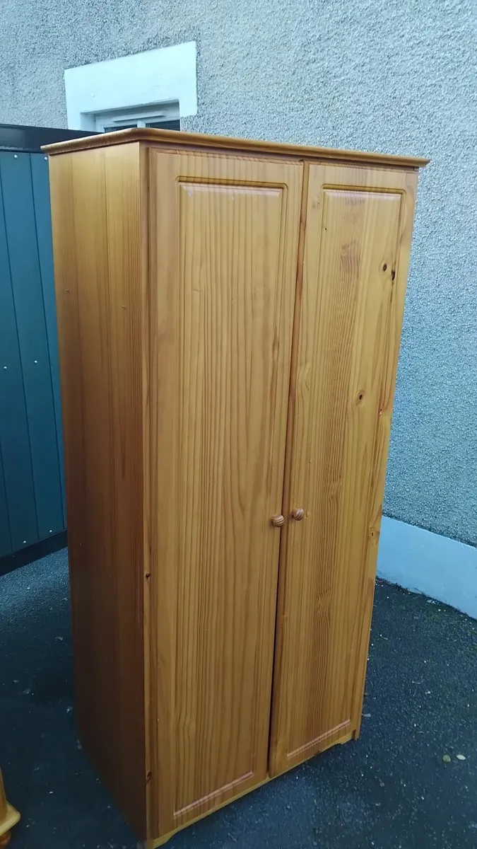 Wardrobes x 2 - Image 2