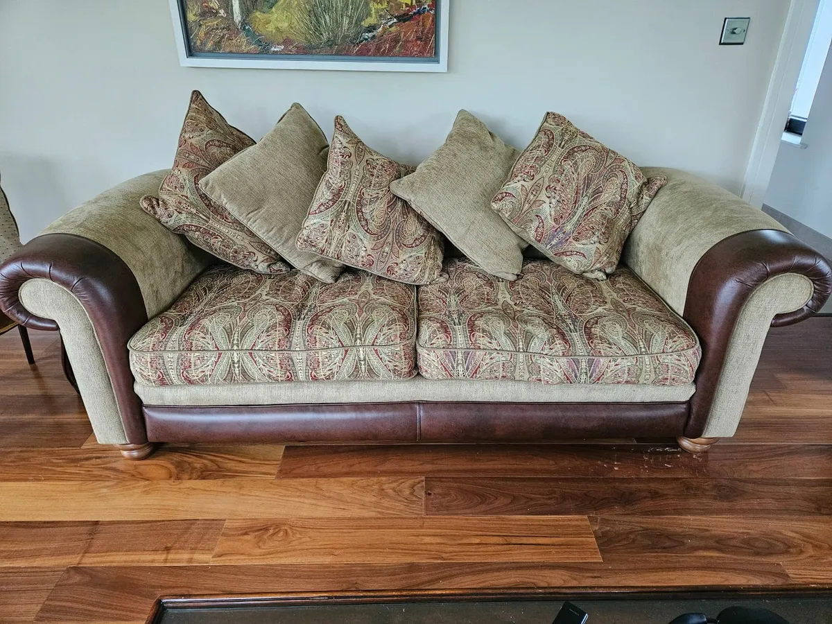 Luxary sofa - Image 1