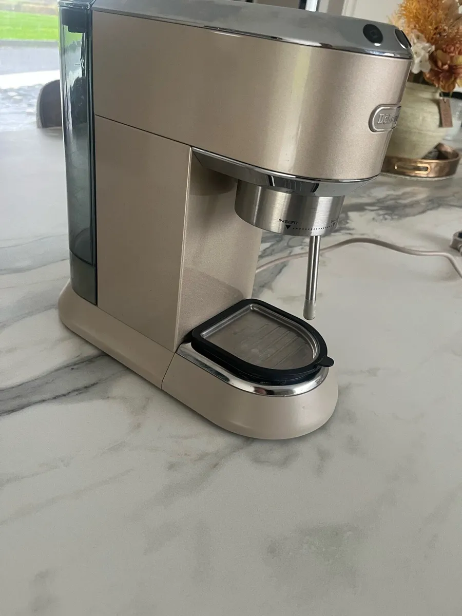 Delonghi dedicated Arte coffee machine - Image 3