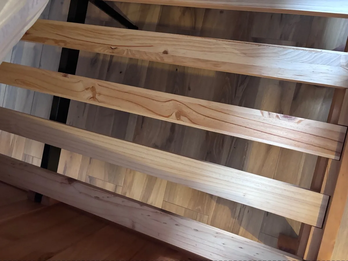 King size Bed and matching lockers - Image 3