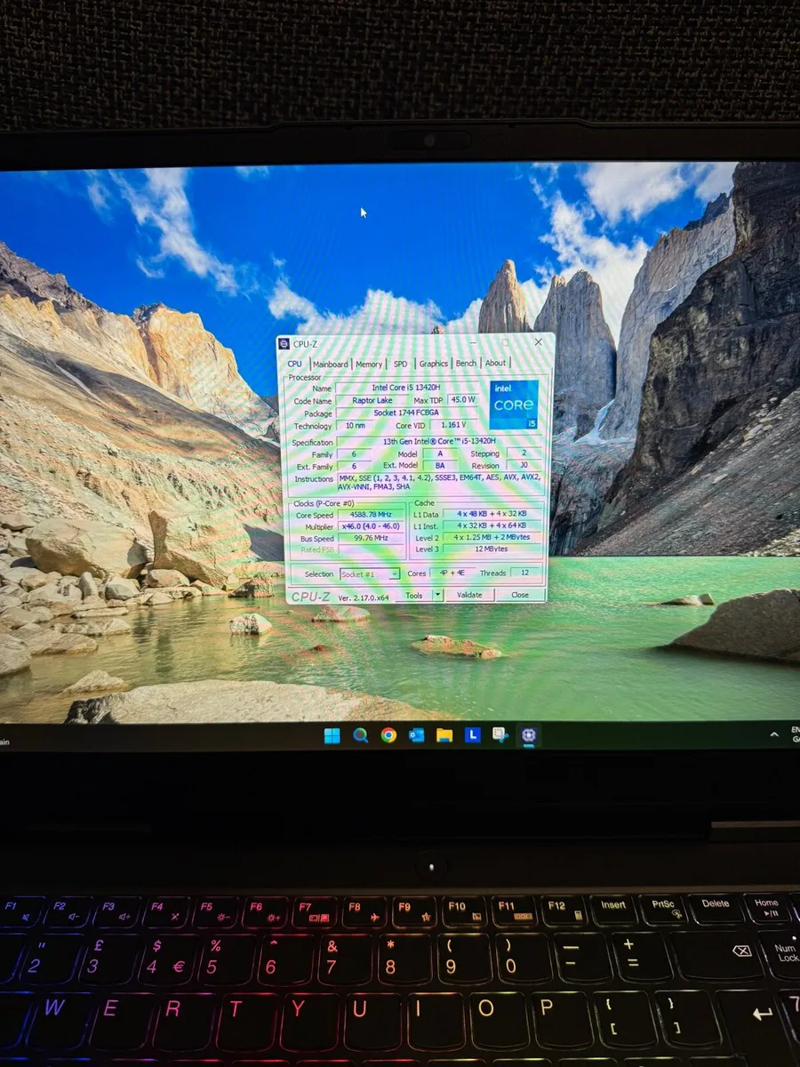 Gaming Laptop - Lenovo LOQ 15IRH8 - Image 4