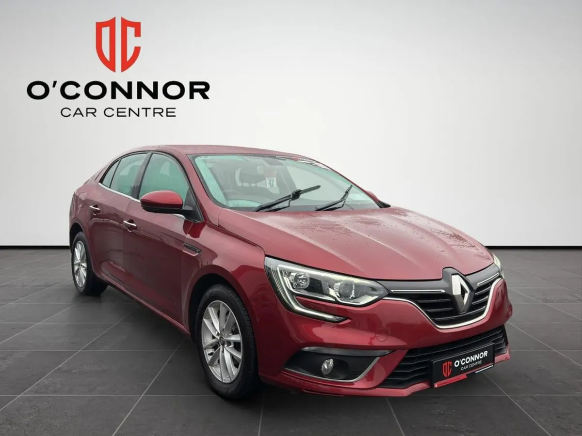 Renault Megane “Looks classy, sips petrol, and nev - Image 3