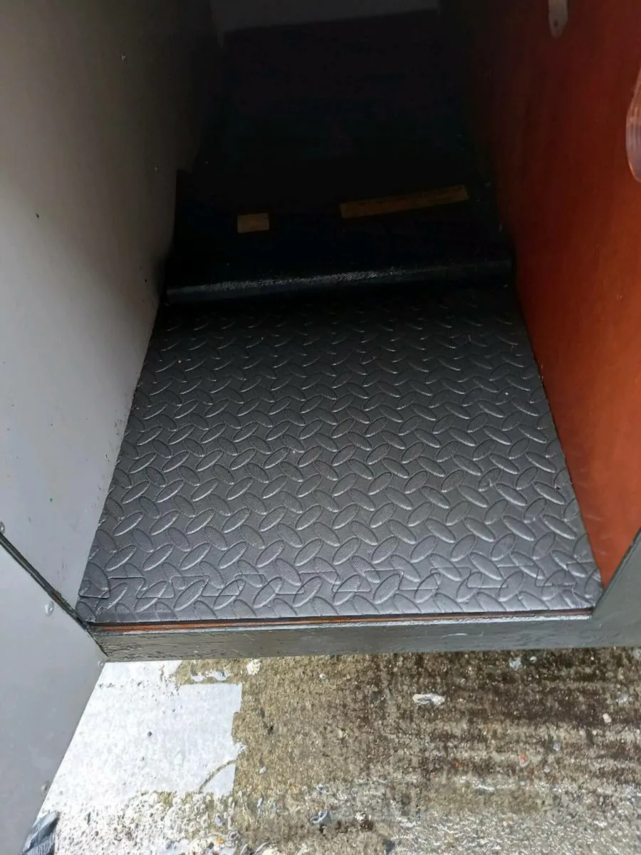 Dog trailer - Image 4