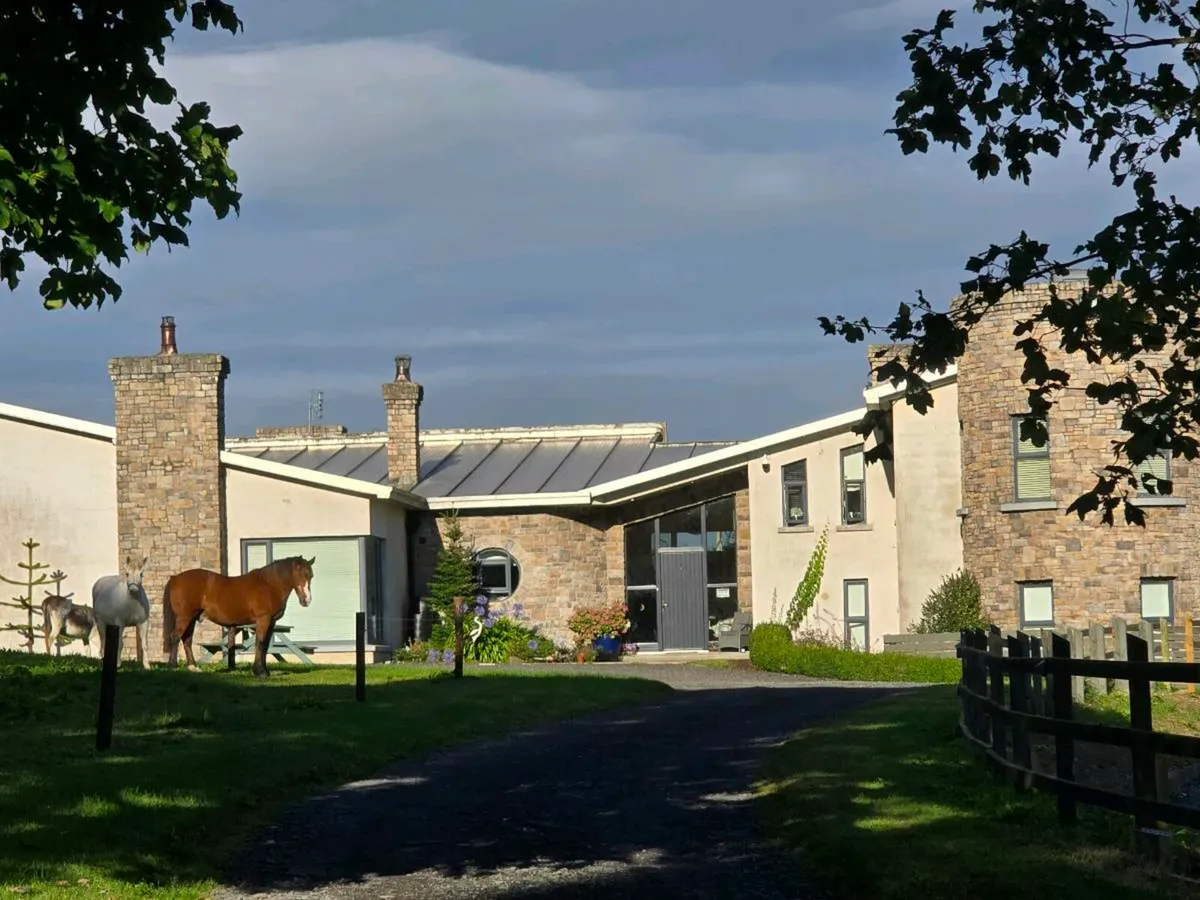 Accommodation available - Image 1