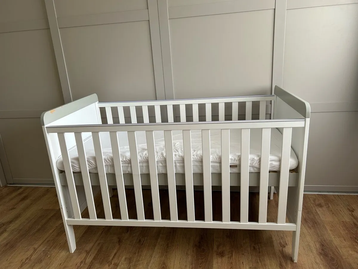 Tutti Bambini Cot - Image 3