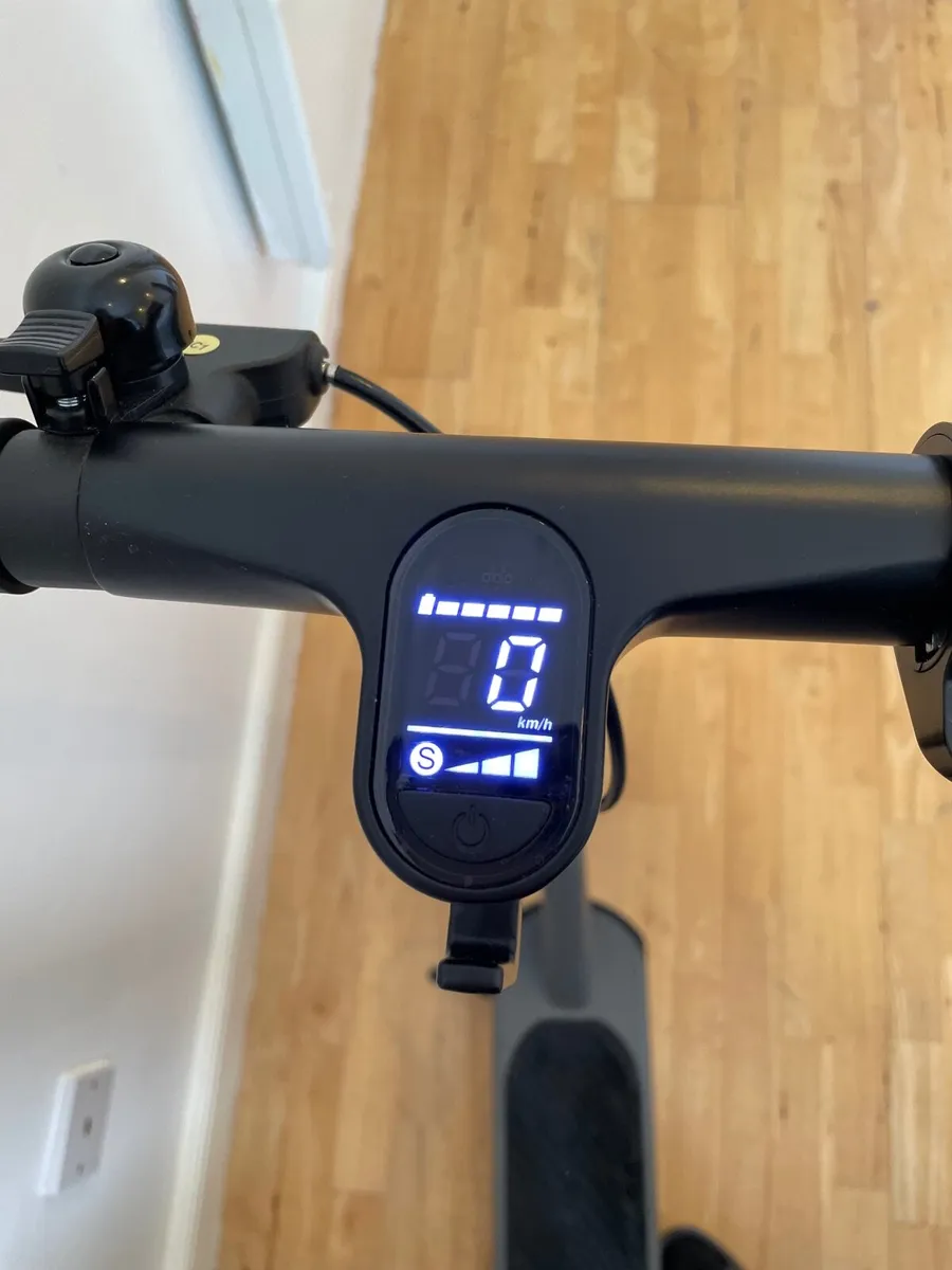 Electric Scooter - Image 4