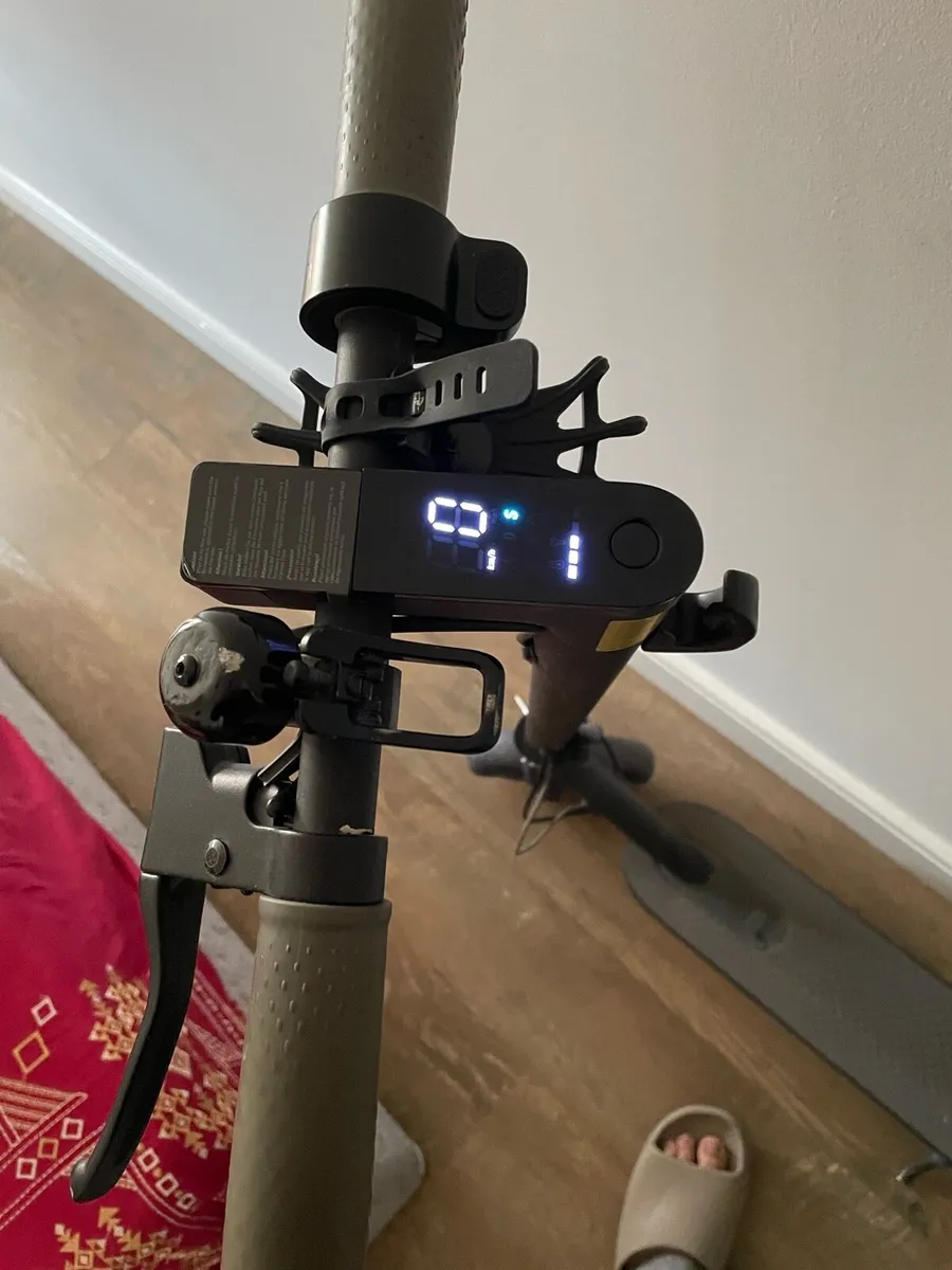 Electric scooter - Image 4