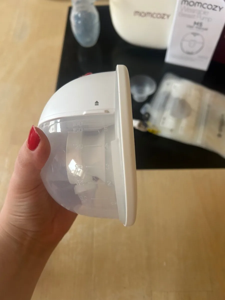 Momcozy M5 singular breast pump bundle - Image 3