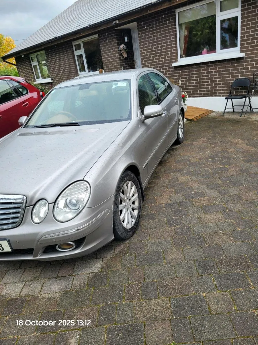 Mercedes E200 1.8 petrol and gas - Image 3