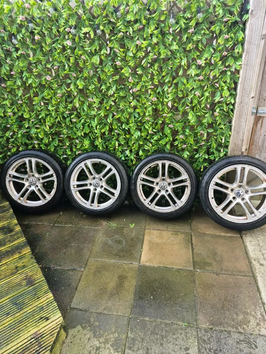 alloy wheels - Image 1