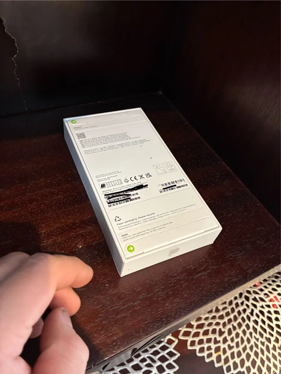 IPHONE 17 256GB WHITE - Image 2
