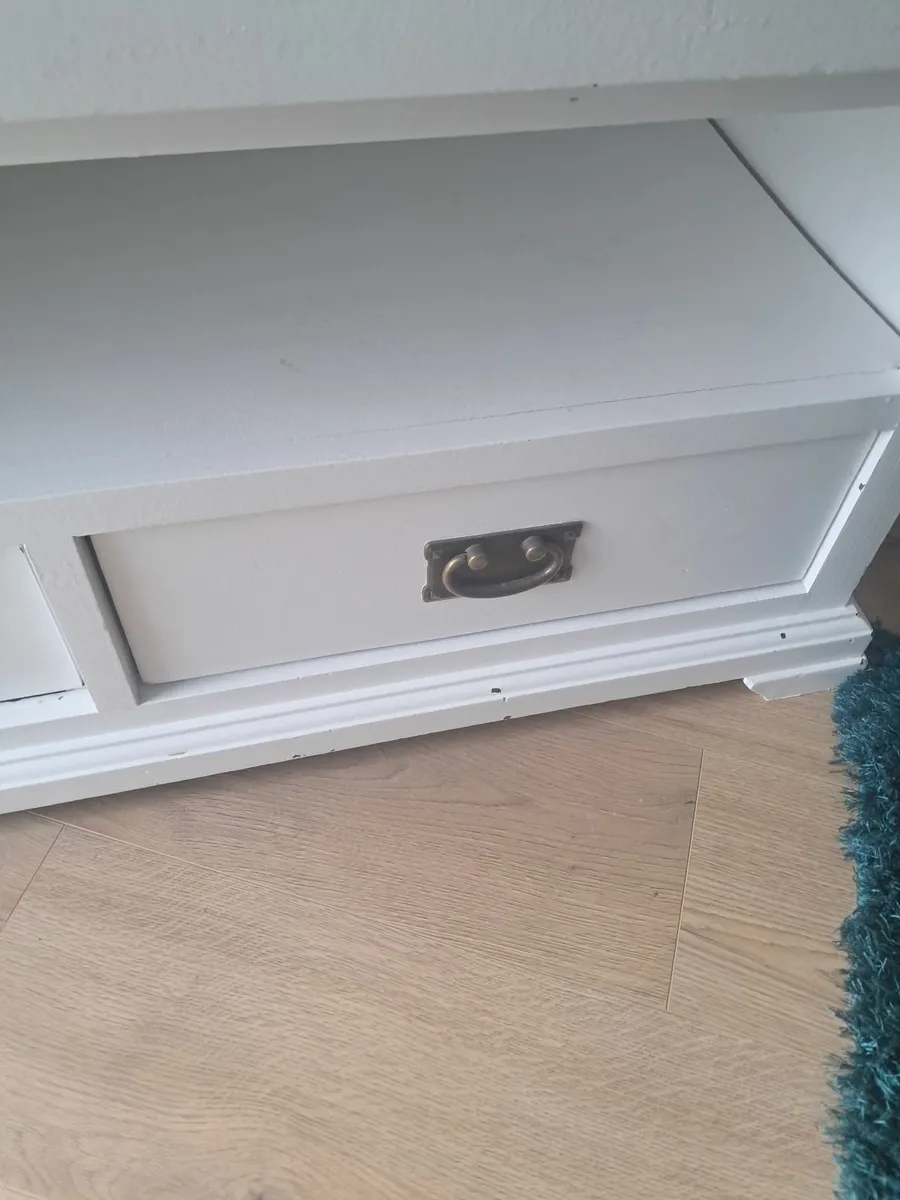 Sideboard and TV stand - Image 3