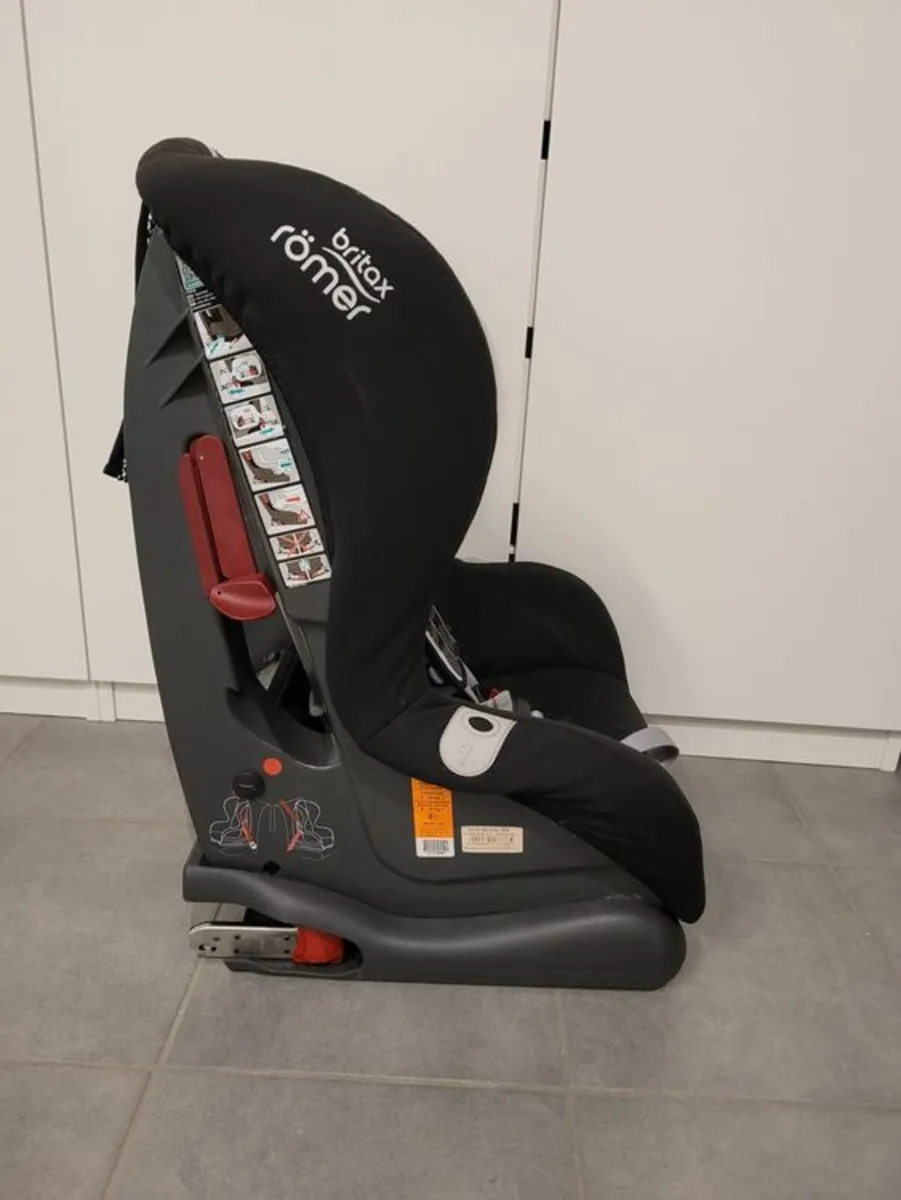 Britax romer car seat 9kg-18kg - Image 2