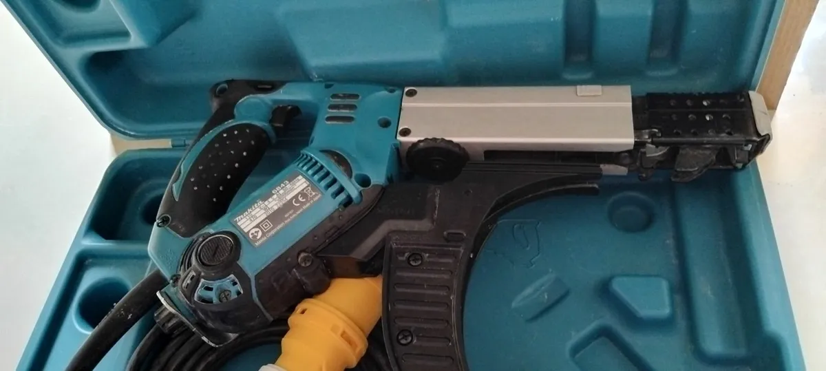 Makita 6843 Auto Feed 110v - Image 4