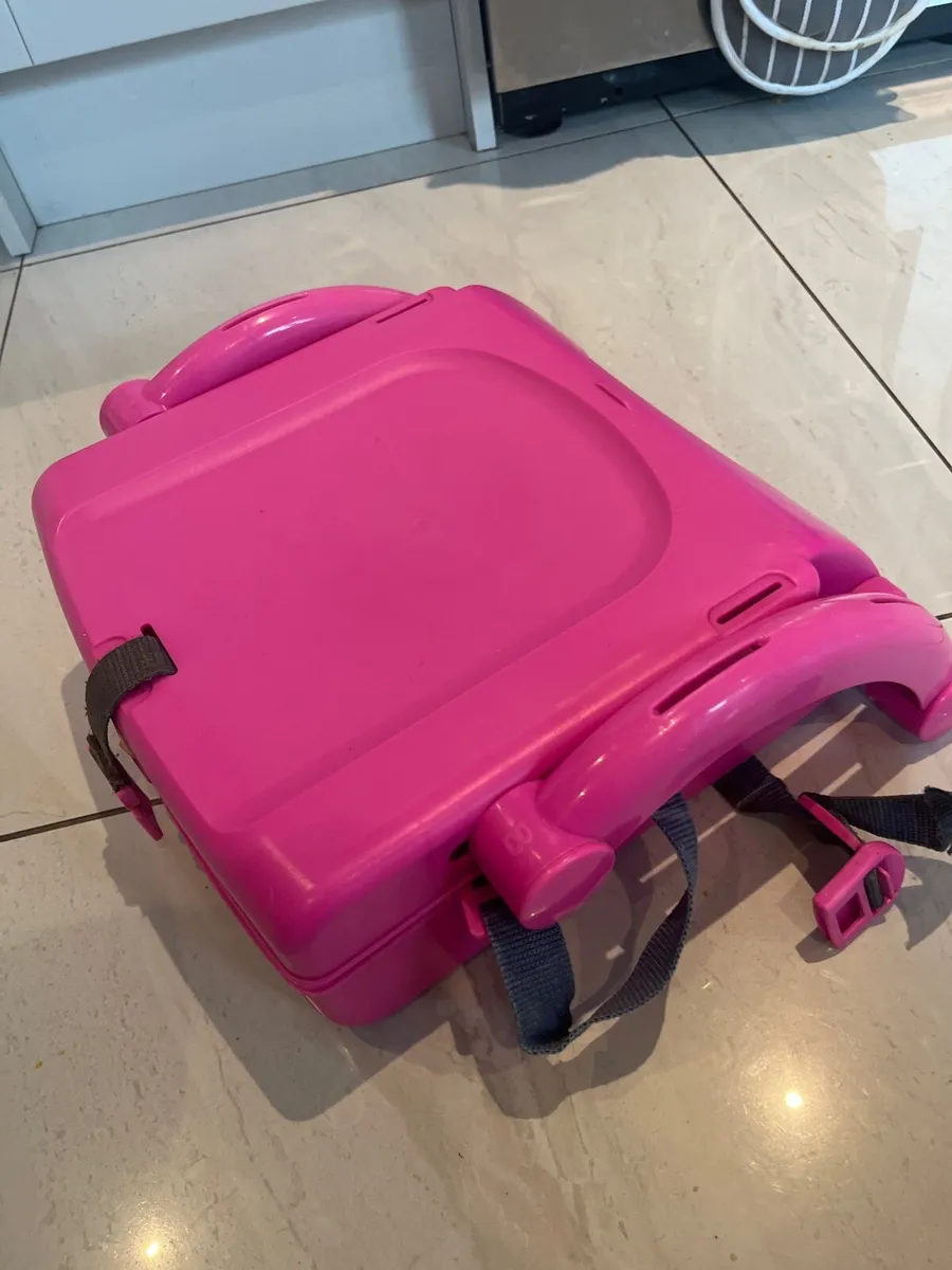 Feeding booster seat