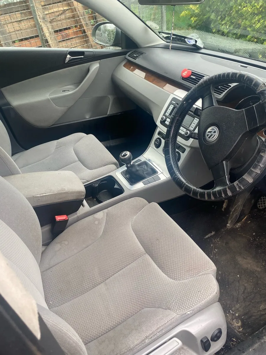 2008 passat - Image 4