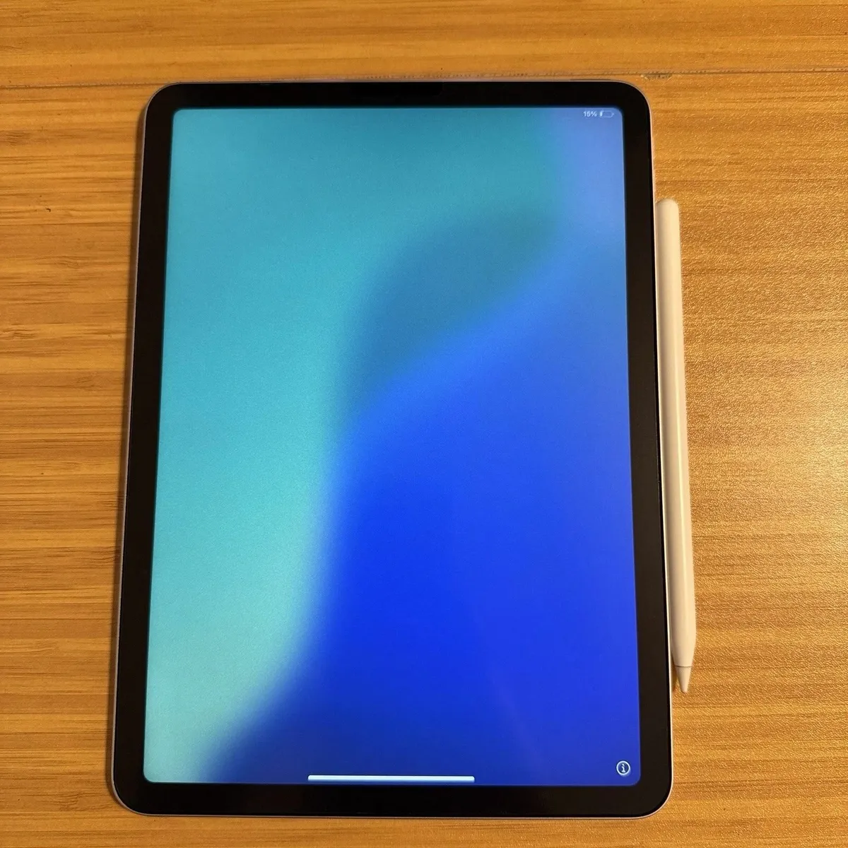 Apple iPad Air (5th Gen): with M1 chip Bundle - Image 1