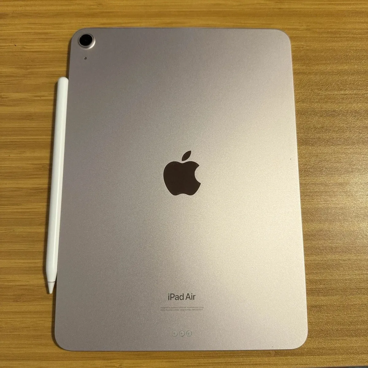 Apple iPad Air (5th Gen): with M1 chip Bundle - Image 2