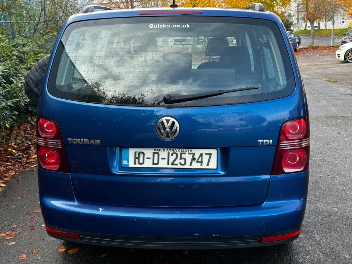 Volkswagen Touran 7 seater - Image 4