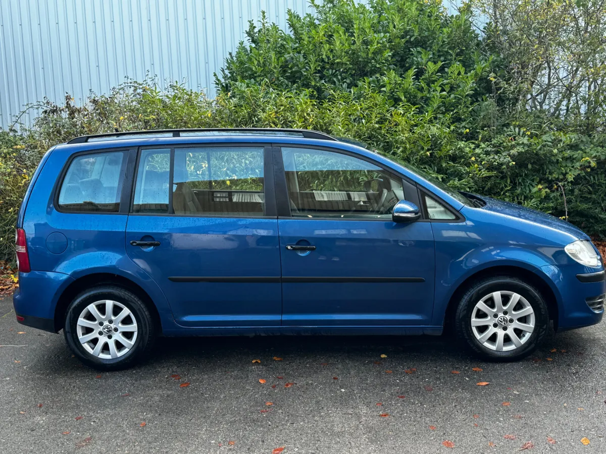 Volkswagen Touran 7 seater - Image 2