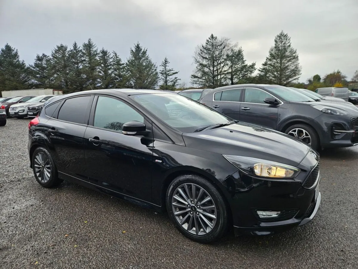Ford Focus St-lin 1.0 Ecoboost 125PS 6SPD - Image 1