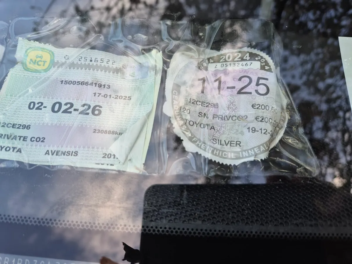 Toyota Avensis 2012 - Image 2