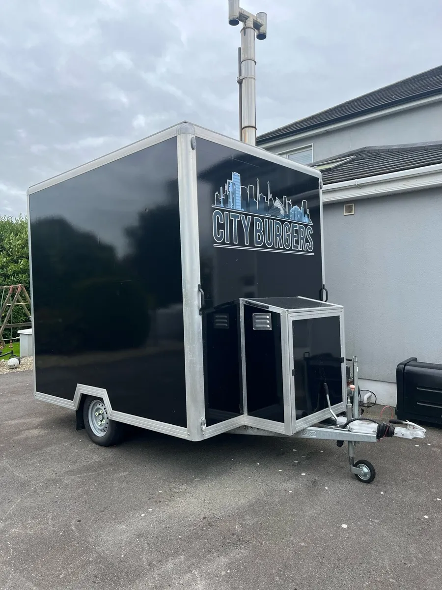 Multi purpose food truck - Image 1