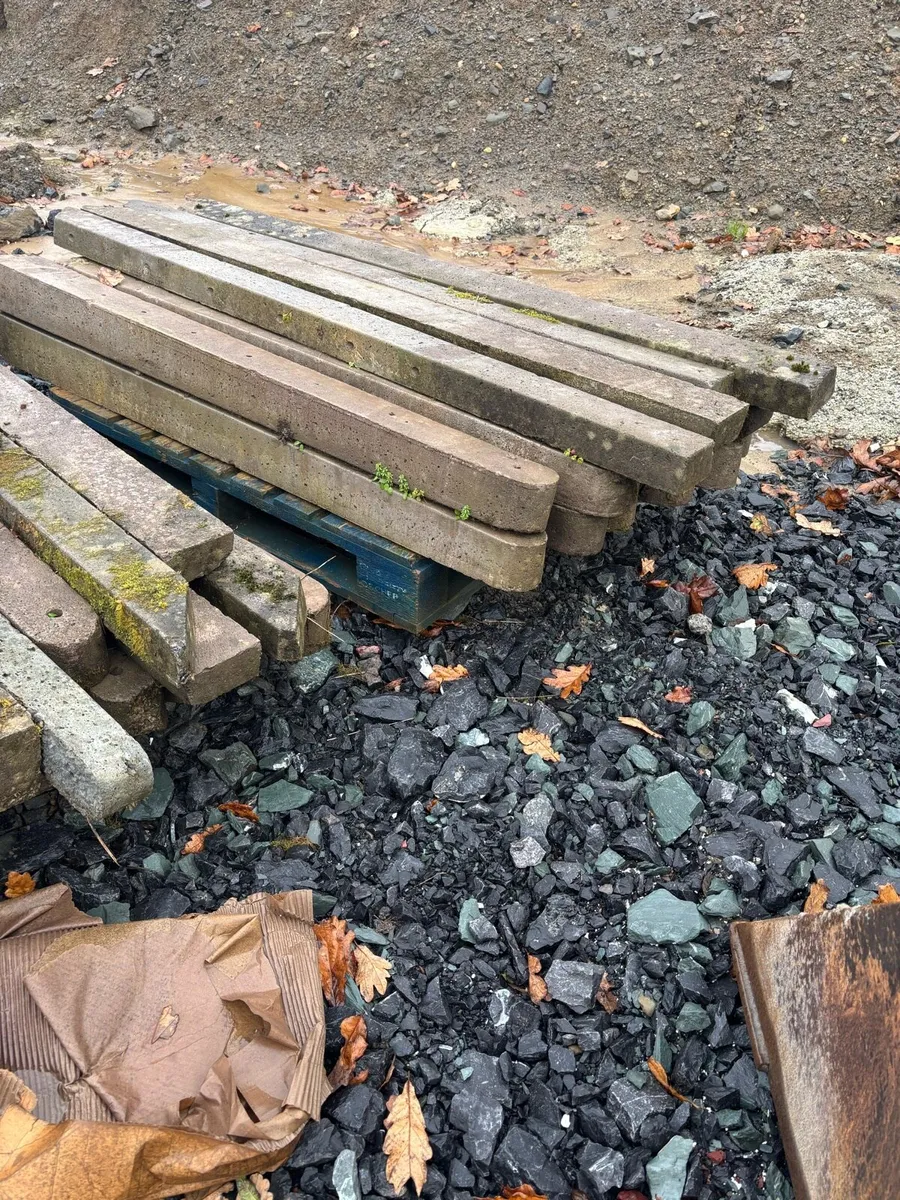 Concrete posts - Image 2