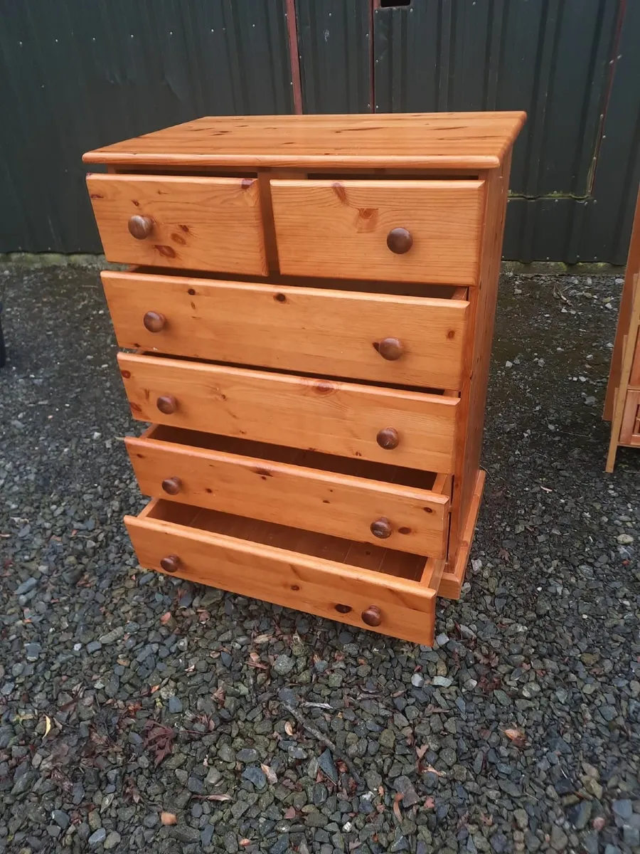 Chest of drawers - Image 2