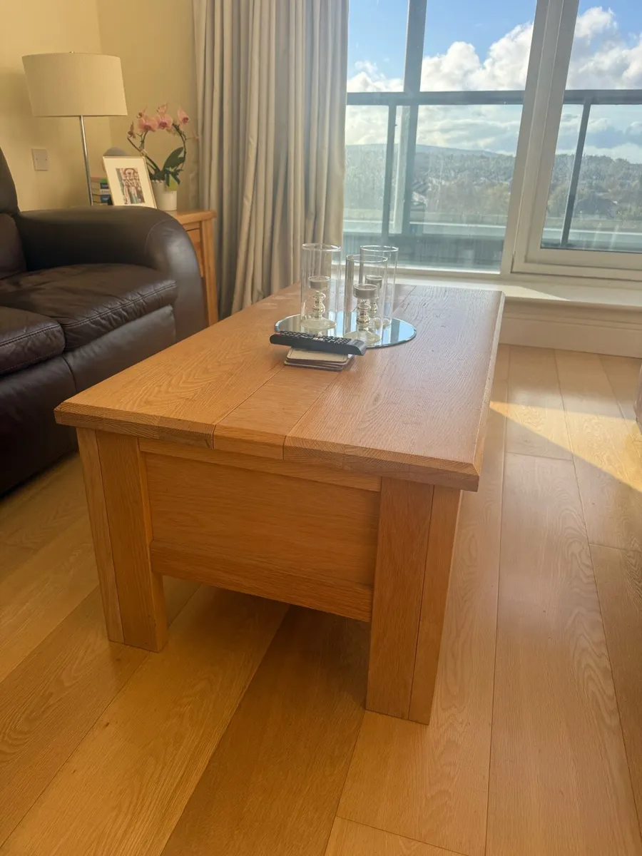 Coffee table and side tables - Image 2