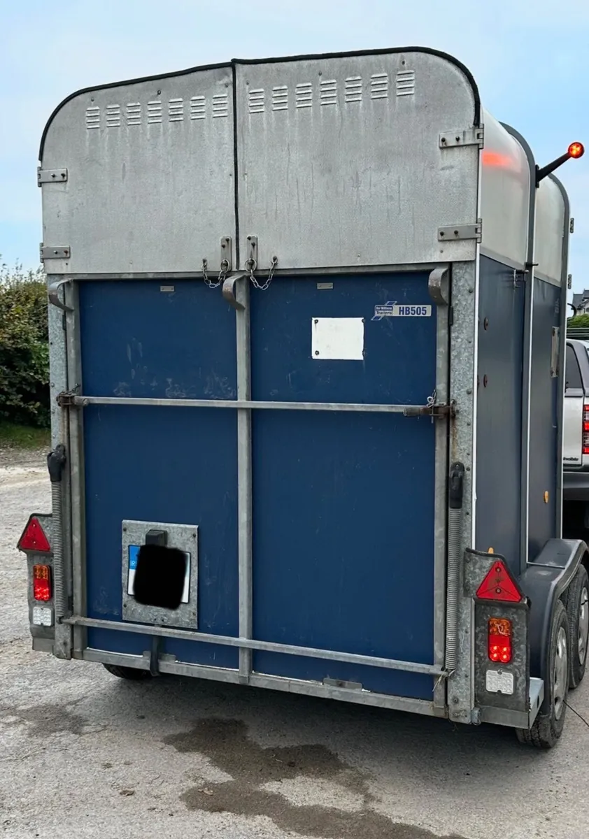 Horse box - Image 3