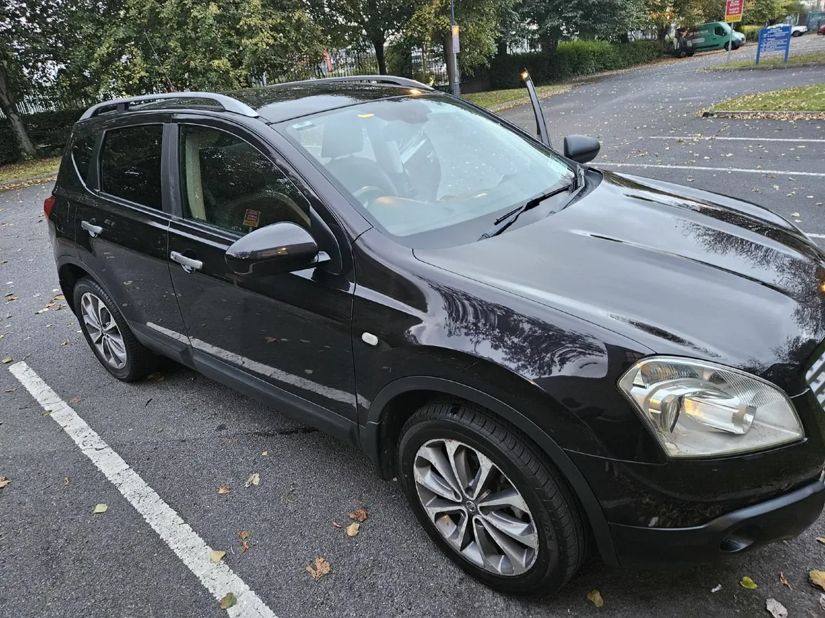Beautiful Nissan Qashqai 2011 with 1 Year NCT - Image 3