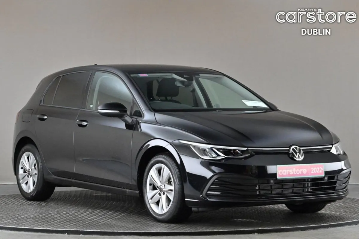 Volkswagen Golf 1.0 Etsi DSG Active BAS Mild Hybr - Image 1