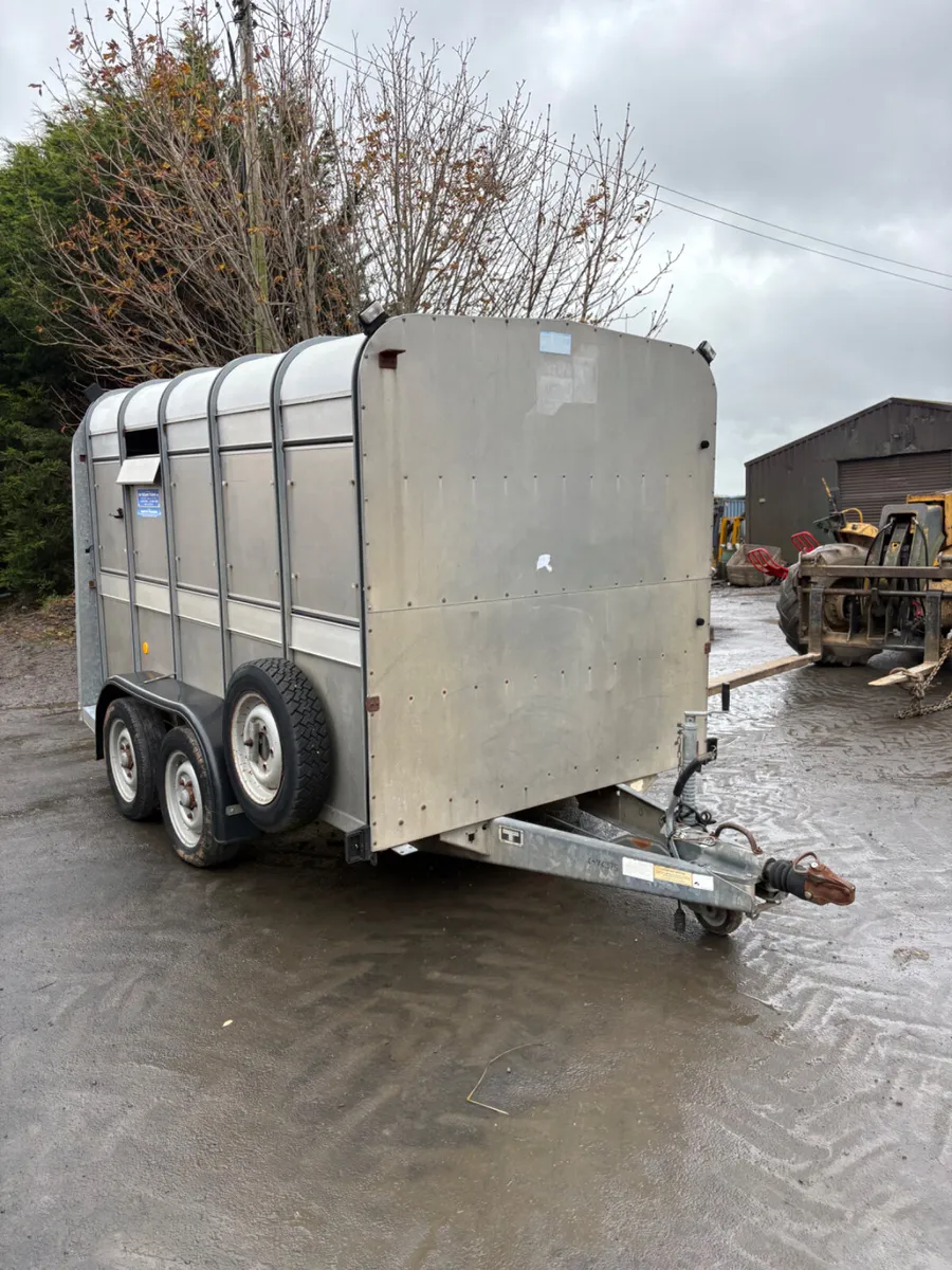 Ifor Williams 10x6 cattle trailer - Image 1