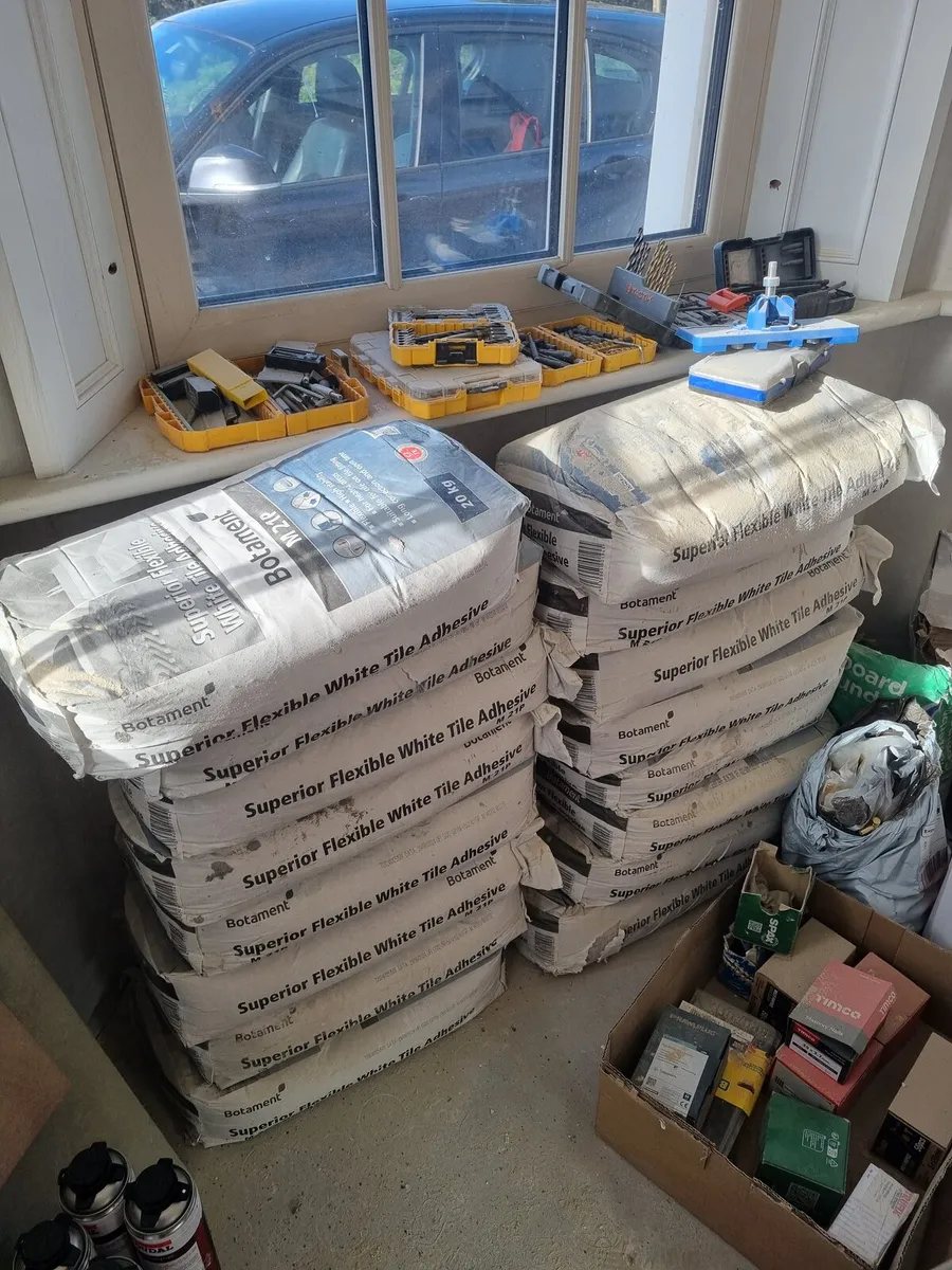 Tile Adhesive - Image 1