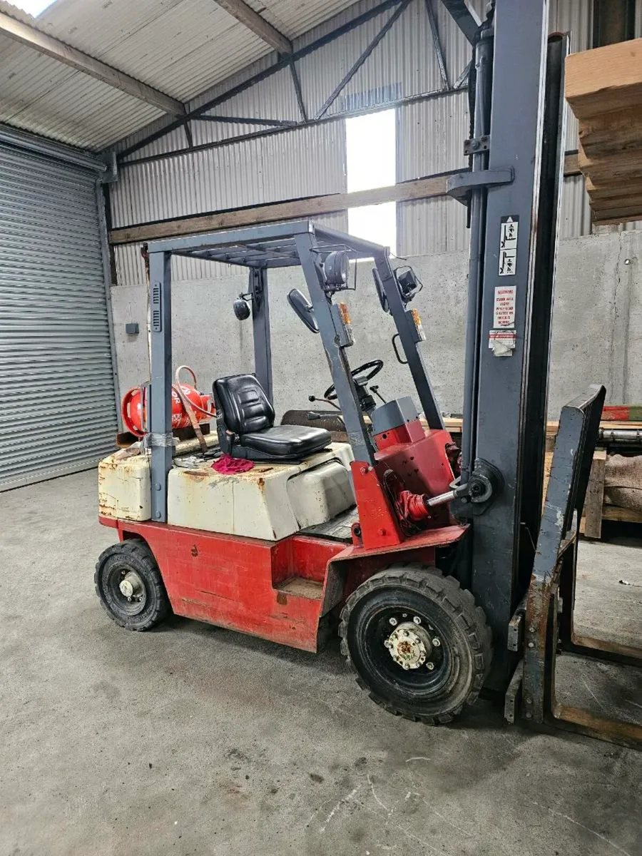 3 ton Forklift - Image 1