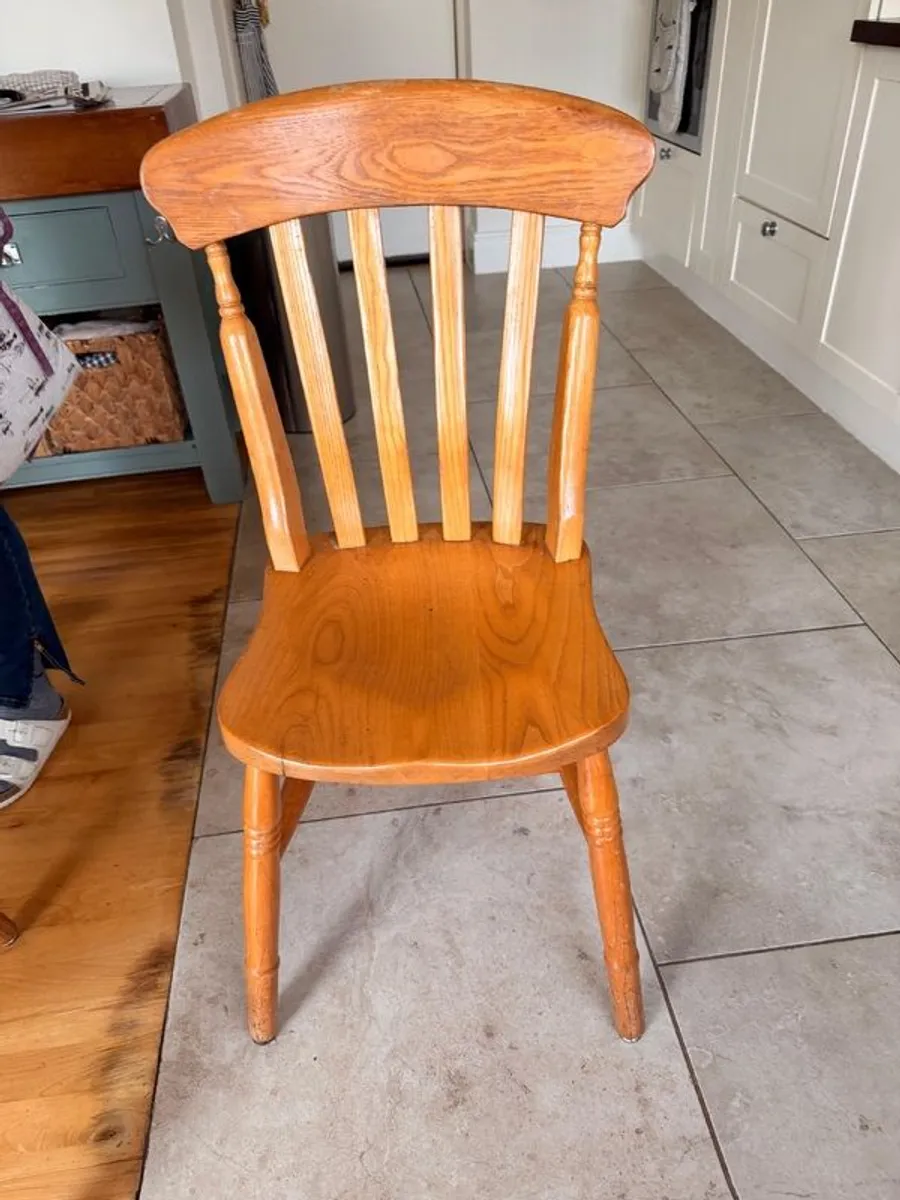 solid Oak table and 6 chairs - Image 2