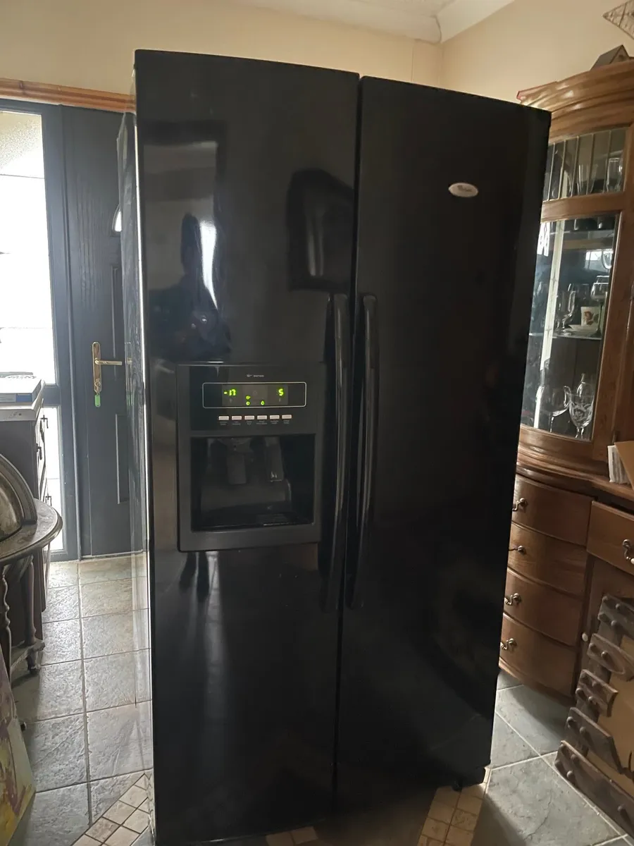 Fridge freezer - Image 2