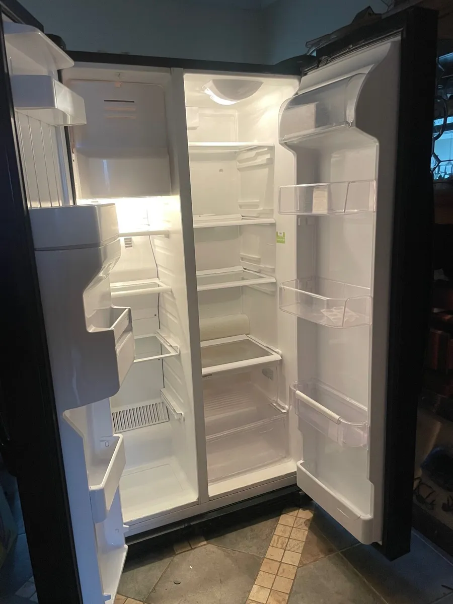 Fridge freezer - Image 3