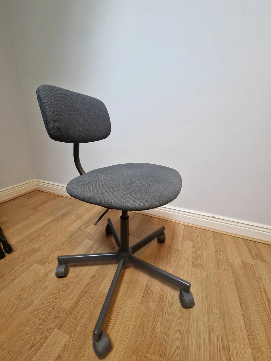 Desk chair - Image 2