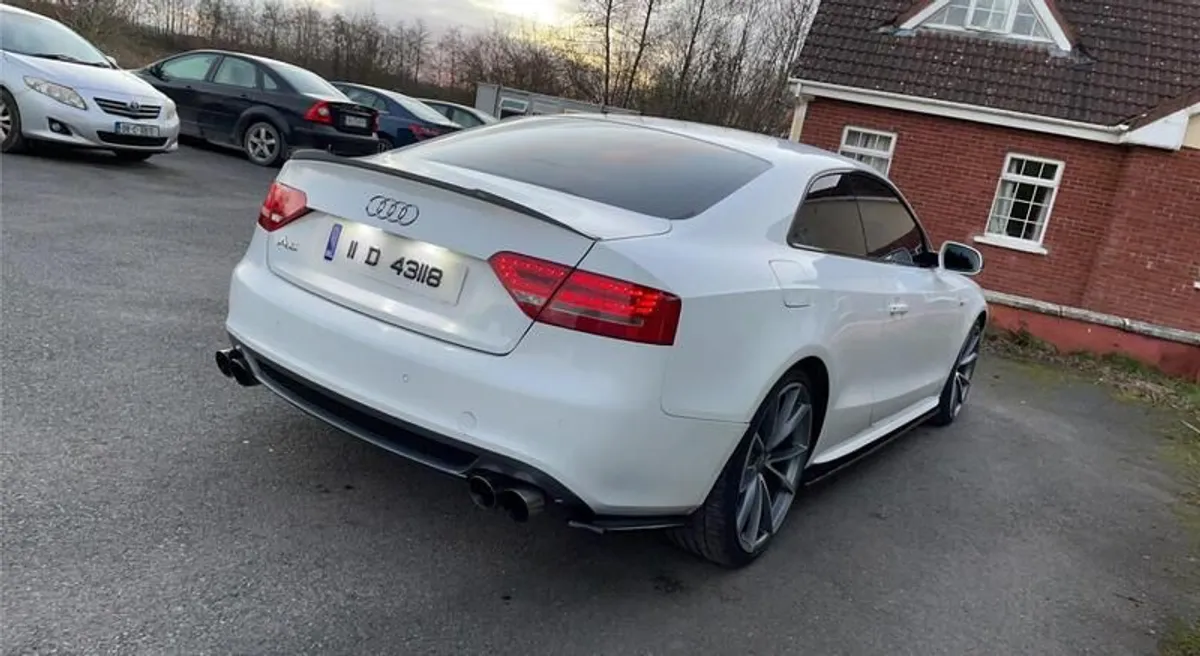 2011 Audi A5 - Image 3