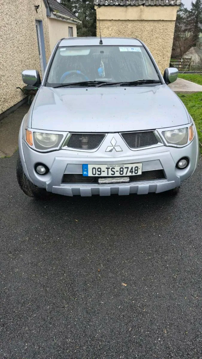 L200 animal - Image 4