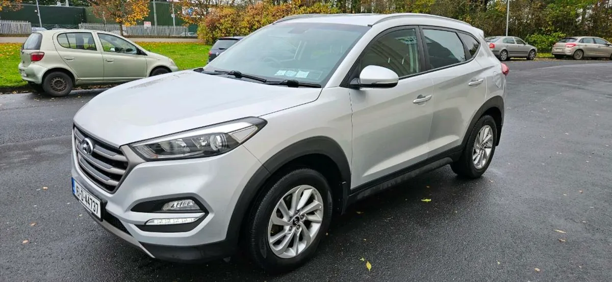 HYUNDAI TUCSON LEATHER TAXED AND TESTED - Image 3