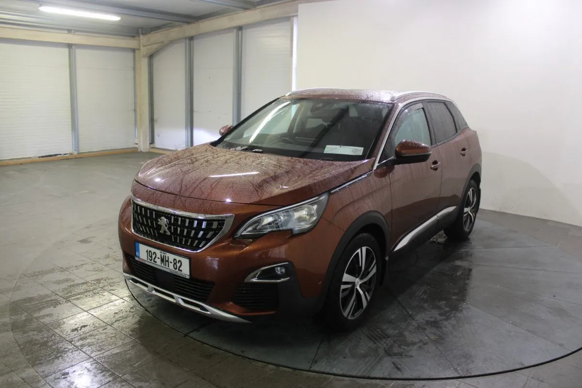 Peugeot 3008 1.5 Bluehdi 130bhp Allure Auto - Image 4