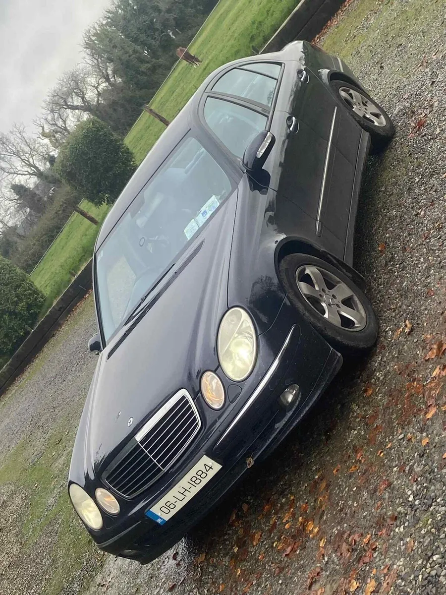 Mercedes e class - Image 1