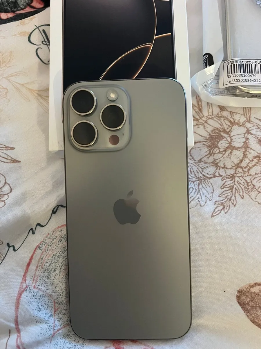 iPhone 16 pro max TITATIUM - Image 1
