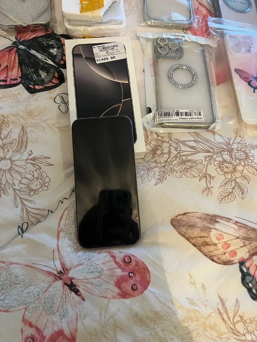 iPhone 16 pro max TITATIUM - Image 3